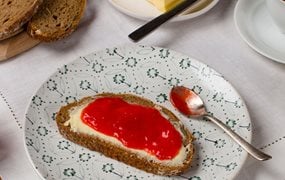 Iglo Rezept für Erdbeer Rhabarber Marmelade