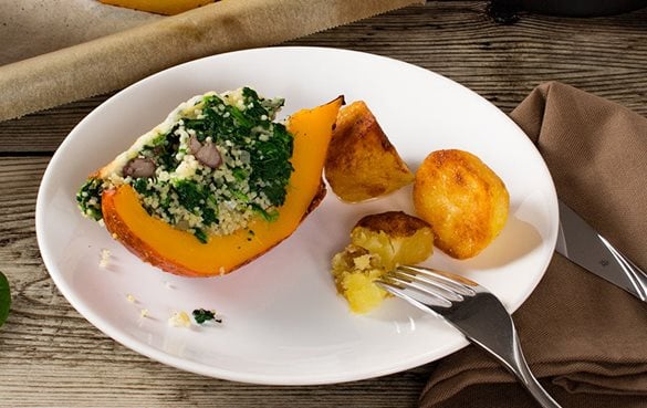 Iglo Gefüllter Kürbis mit Spinat und Couscous