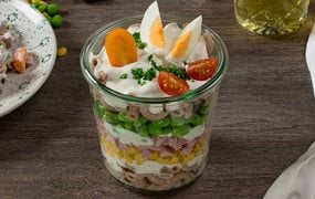 Iglo Schichtsalat mit knackigen Sojabohnen und Mais
