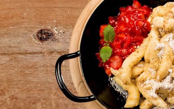 Iglo Nussnudel mit Erdbeerragout Rezept