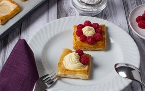 Iglo Vanilleschnitten mit Himbeeren Rezept